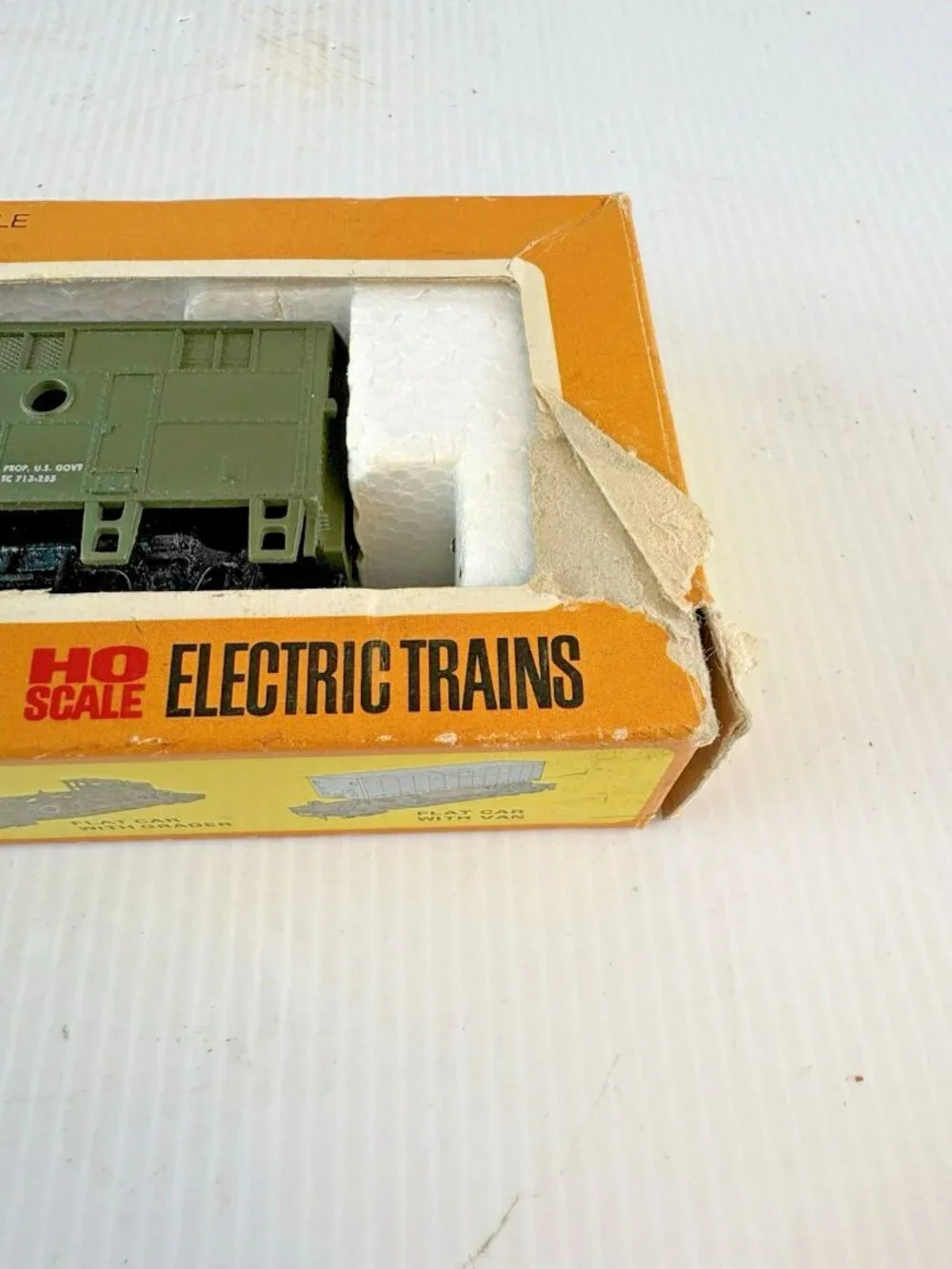 Cox HO Scale U.S. Army F3 Locomotive No.6111-6, Powered, Not Running, IOB